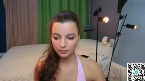 Snapshot of rainevi chatting on 07-12-26, 12:51 rainevi online show from 07-12-26, 12:51
