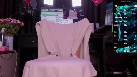 Laura online show from 02-01-26, 03:38