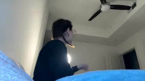 Ray Ray online show from 02-06-25, 06:08