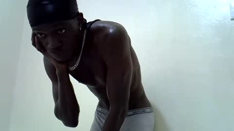 Snapshot of rakeem_1_ chatting on 02-20-25, 10:37 rakeem 1 online show from 02-20-25, 10:37