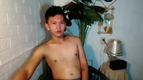 Snapshot of ralfhuge24 chatting on 05-19-26, 09:04 ralfhuge24 online show from 05-19-26, 09:04