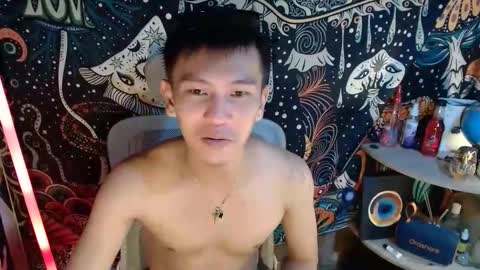 Snapshot of ralfhuge24 chatting on 05-20-26, 12:22 ralfhuge24 online show from 05-20-26, 12:22