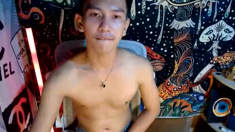 Snapshot of ralfhuge24 chatting on 05-25-26, 04:46 ralfhuge24 online show from 05-25-26, 04:46