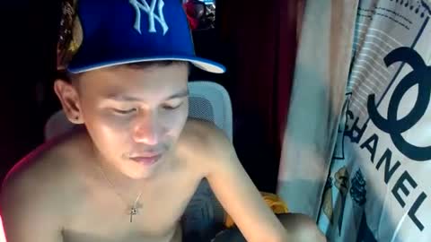 Snapshot of ralfhuge24 chatting on 06-22-26, 01:52 ralfhuge24 online show from 06-22-26, 01:52