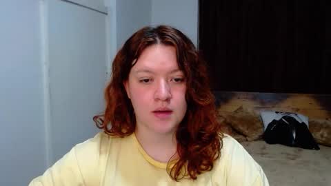 Snapshot of ramona15 chatting on 11-06-25, 12:22 Ramona online show from 11-06-25, 12:22