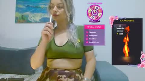 Snapshot of ramonaanca99 chatting on 06-23-26, 08:18 Kim-Hot-Girl online show from 06-23-26, 08:18
