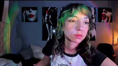 Snapshot of ramonasmith chatting on 12-18-24, 08:09 Ramona online show from 12-18-24, 08:09