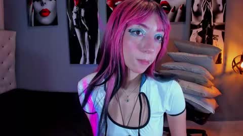 Snapshot of ramonasmith chatting on 12-28-24, 04:20 Ramona online show from 12-28-24, 04:20