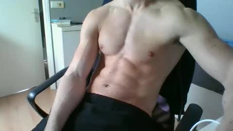 ramonjoosse2001 online show from 04-02-26, 09:51