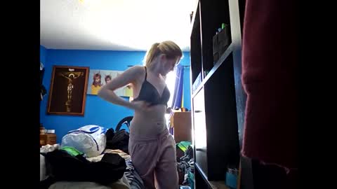 Randcandy77 online show from 02-19-25, 07:38