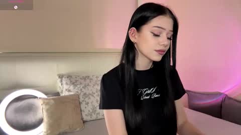 Luna online show from 01-06-26, 03:27