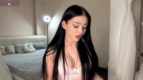 Luna online show from 01-13-26, 04:23