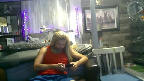 Snapshot of randybater8in chatting on 06-18-26, 05:30 Randy8inbater online show from 06-18-26, 05:30