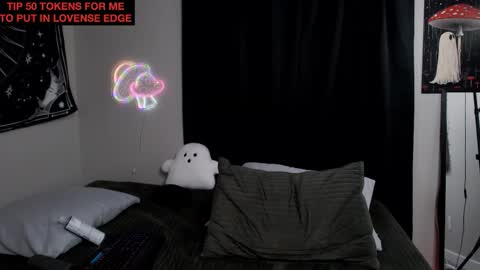 Snapshot of randyroderick chatting on 11-24-25, 10:15 Randy Rod online show from 11-24-25, 10:15