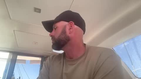 Snapshot of ransguy chatting on 12-02-25, 12:16 ransguy online show from 12-02-25, 12:16