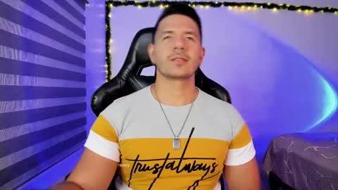 Jonas online show from 04-15-26, 12:06