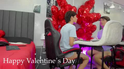 Snapshot of raphael_nyon chatting on 02-15-26, 03:58 Raphael Nyon online show from 02-15-26, 03:58