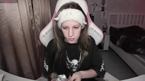 Rapunzel online show from 02-15-26, 07:43