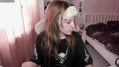 Rapunzel online show from 02-22-26, 01:31