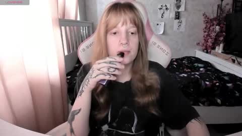 Snapshot of rapunzel_cute chatting on 04-30-26, 12:22 Rapunzel online show from 04-30-26, 12:22