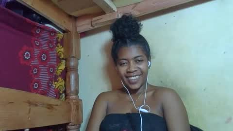 Snapshot of rasoaa chatting on 05-22-26, 12:22 Rasoaa online show from 05-22-26, 12:22