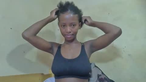 Snapshot of rasoanirinaa chatting on 03-01-26, 05:15 rasoanirinaa online show from 03-01-26, 05:15