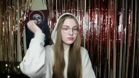 raspberry0101 online show from 12-05-24, 05:48