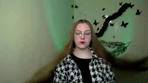 raspberry0101 online show from 02-07-25, 02:04