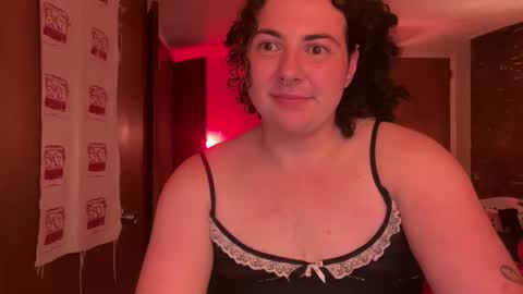 Snapshot of raspberrytommy chatting on 10-06-25, 02:53 Tommy online show from 10-06-25, 02:53