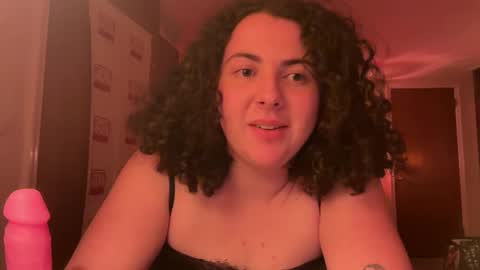 Snapshot of raspberrytommy chatting on 10-29-25, 02:58 Tommy online show from 10-29-25, 02:58