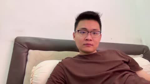 Snapshot of ratedepic17 chatting on 12-15-24, 04:40 randomnaut online show from 12-15-24, 04:40