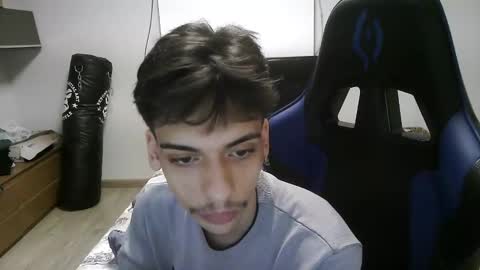 Snapshot of ratlean21 chatting on 12-11-24, 05:53 ratlean21 online show from 12-11-24, 05:53