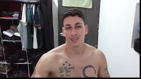 Snapshot of raul240335 chatting on 05-12-26, 03:31 Raul online show from 05-12-26, 03:31