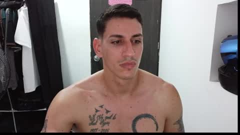 Snapshot of raul240335 chatting on 07-03-26, 01:34 Raul online show from 07-03-26, 01:34