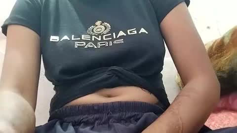 Snapshot of rava_sexy chatting on 10-14-25, 04:13 rava_sexy online show from 10-14-25, 04:13