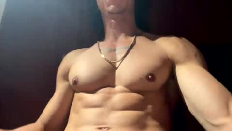 Snapshot of ravelover_ chatting on 11-19-25, 04:12 Ace Rave online show from 11-19-25, 04:12