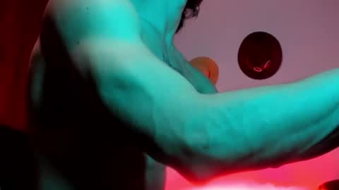 Snapshot of ravelover_ chatting on 12-04-25, 01:15 Ace Rave online show from 12-04-25, 01:15