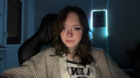 raven_armor online show from 05-07-26, 05:40