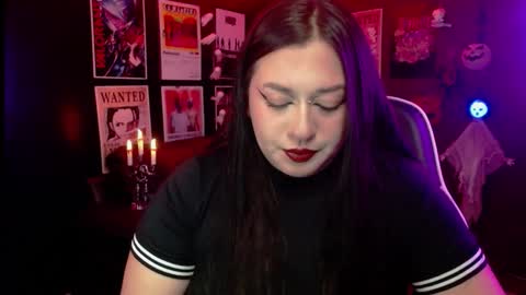 Snapshot of raven_darkk chatting on 09-29-25, 08:24 Raven online show from 09-29-25, 08:24