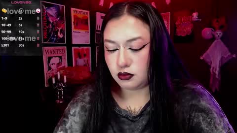 Snapshot of raven_darkk chatting on 10-07-25, 07:33 Raven online show from 10-07-25, 07:33