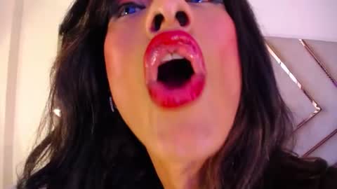 RAVEN FOXTER online show from 06-11-26, 05:44