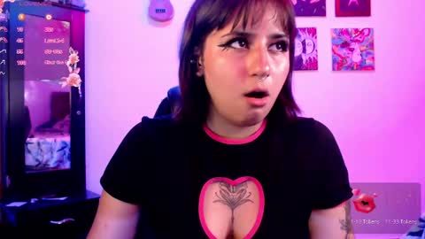 Snapshot of raven_gotic69 chatting on 02-10-25, 03:57 charlote rayen online show from 02-10-25, 03:57