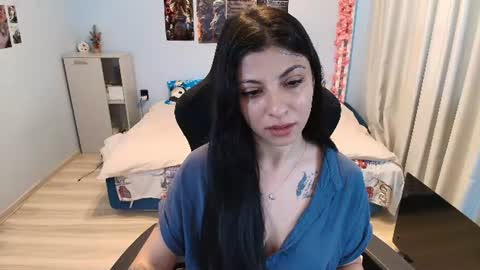 raven_haired_goddess online show from 06-16-26, 05:21