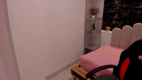 raven_loove online show from 03-14-26, 12:43