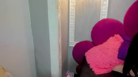 Snapshot of raven_loove chatting on 06-09-26, 06:30 raven_loove online show from 06-09-26, 06:30