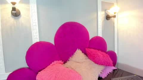 Snapshot of raven_loove chatting on 06-11-26, 06:17 raven_loove online show from 06-11-26, 06:17