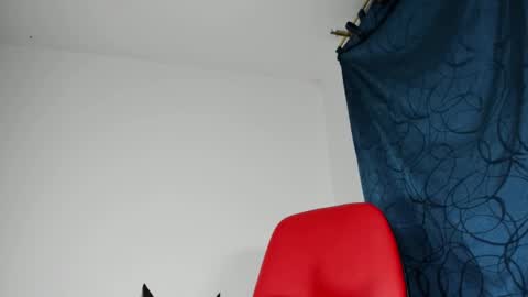 Snapshot of raven_rouge chatting on 12-04-24, 10:13 gata online show from 12-04-24, 10:13