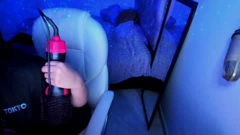 Raven online show from 01-24-25, 04:27