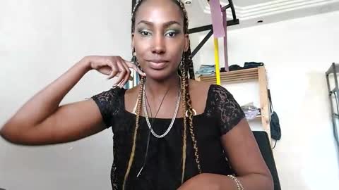 Snapshot of ravenbby chatting on 05-30-26, 02:25 ravenbby online show from 05-30-26, 02:25