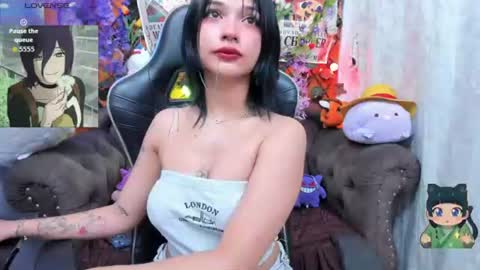 Snapshot of ravenn_20 chatting on 07-20-26, 11:34 RavenN online show from 07-20-26, 11:34